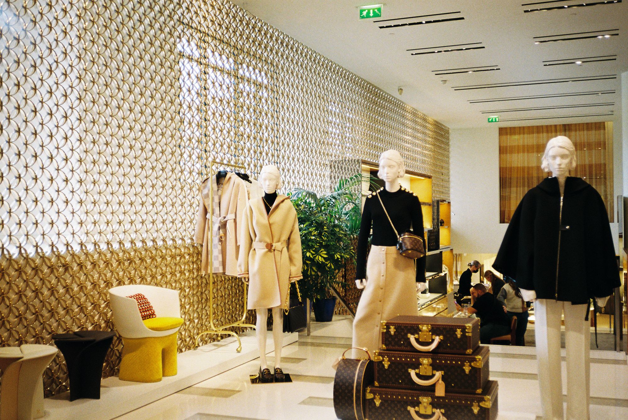Luxury & Premium — AEO, GEO & AI SEO